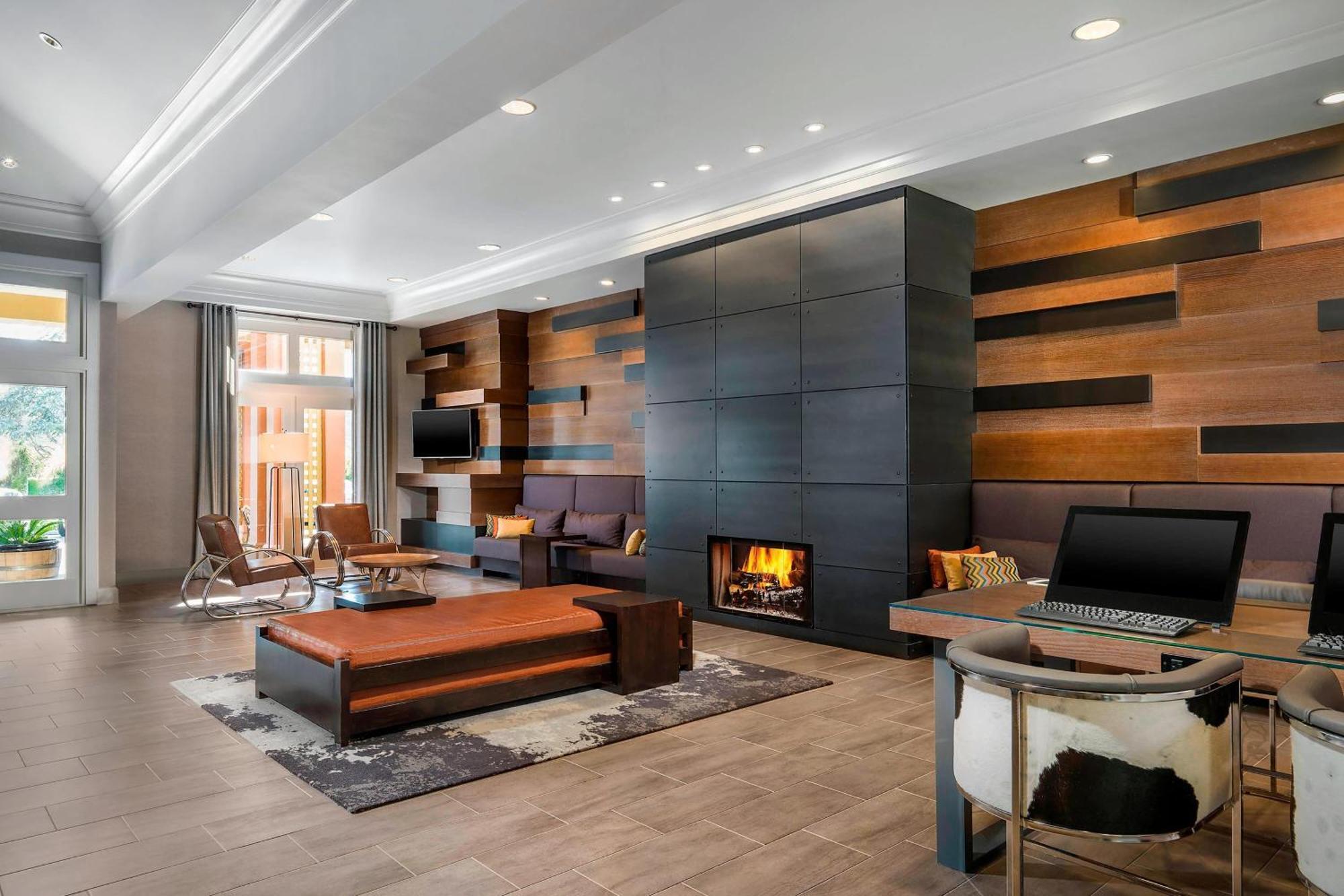 Four Points By Sheraton Marin County Hotel 3*